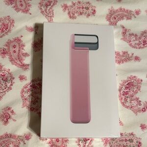 Chic Pink Facial Ice Roller